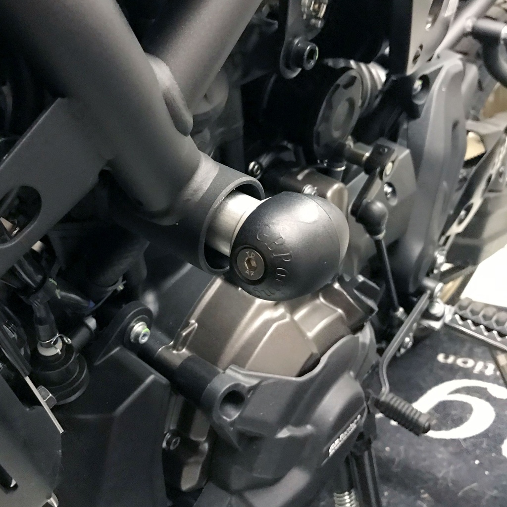 [FS-MT07-2014-S-001] GBRacing Bullet Frame Sliders (Race) for Yamaha YZF-R7 - image 1