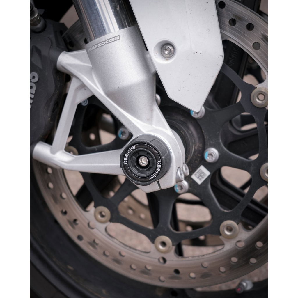 [GSP-S1000RR-2025-SET-003] GBRacing Spindle Protector Set for BMW M 1000 XR - image 4