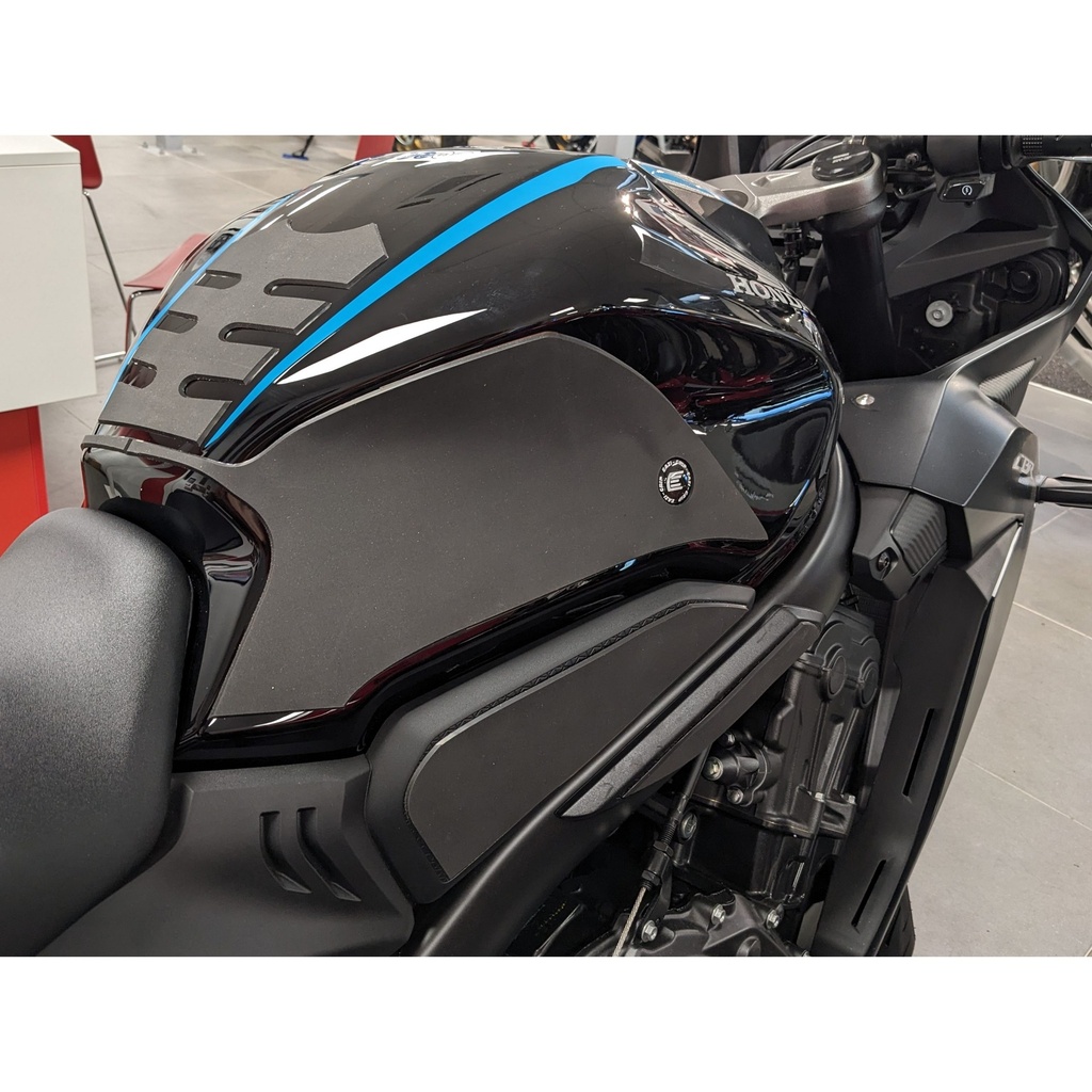[WRAPHON007-001] Eazi-Grip Silicone Wrap-Around Tank Grip for Honda CB650R - image 1