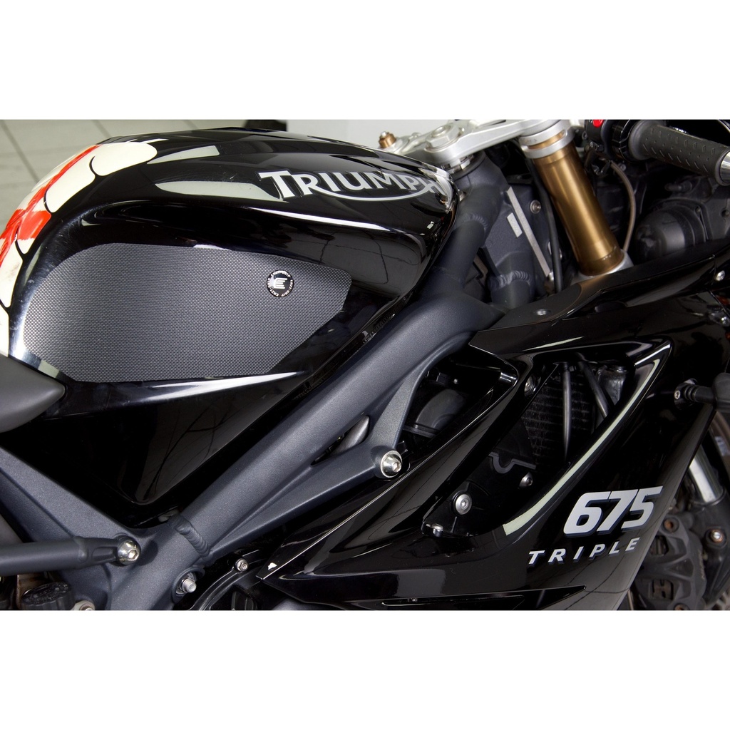 [SIL800BL] Eazi-Grip Silicone Tank Grips for Triumph Daytona 675 Street Triple / R 2006 - 2012 - image 1