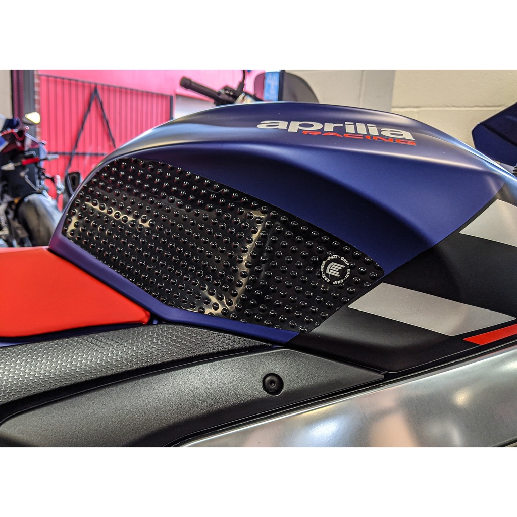 [SCTP010] Eazi-Grip PPF Tank Grips for Aprilia RSV4 Tuono V4 - image 1